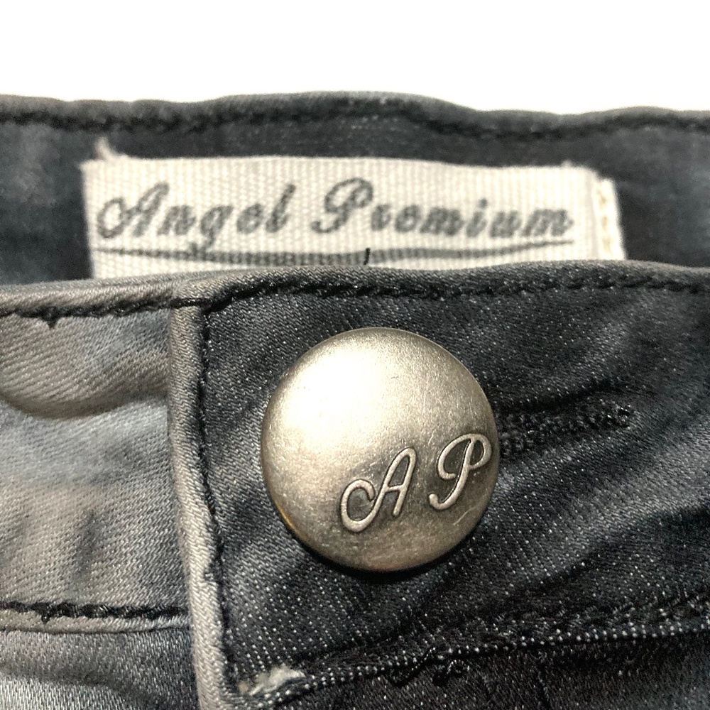 Angel Premium Ruffled Shorts - Picture 4 of 7